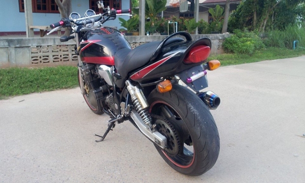 ขาย inazuma 400 ปี2002