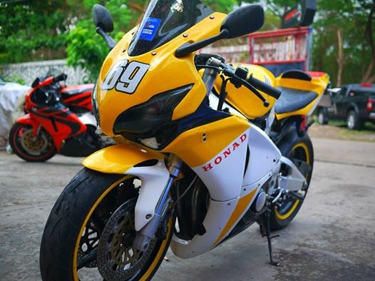 ขาย Cbr400 ปี 93 คาร์บูร์ไฟฟ้า พร้อมทะเบียนแท้
