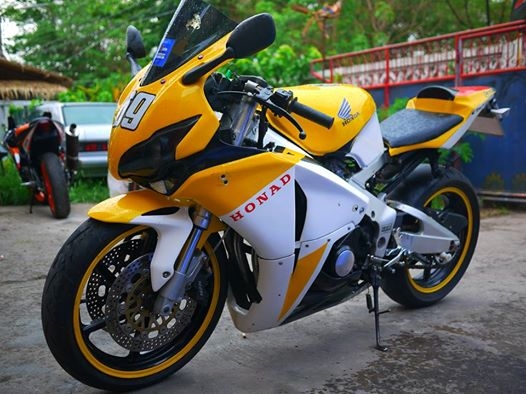 ขาย Cbr400 ปี 93 คาร์บูร์ไฟฟ้า พร้อมทะเบียนแท้