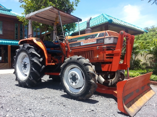 คูโบต้า L1-43 4 WD ใบมีดใหม่ ผาน 6 มือสอง..พร้อมใช้งาน