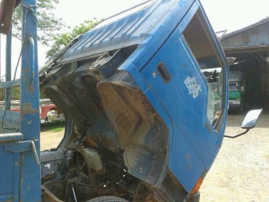 ขายรถบรรทุกหกล้อ Mitsubishi canter เครื่อง 4D31 - 110 แรง หัวเดิม เครื่องดี แลสซีสวย ทะเบียนพร้อม