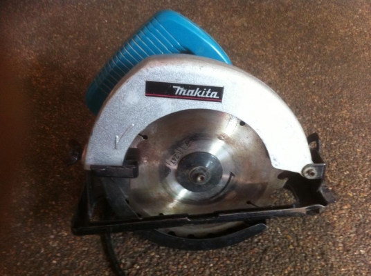 เลื่อยวงเดือน makita 5800NB 1700บาท ส่งฟรี ทั่วไทย