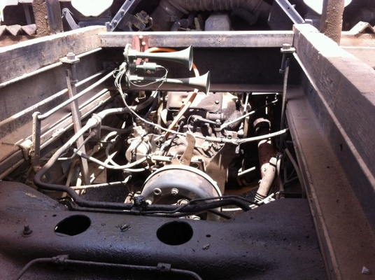 ขาย 6 ล้อดั้ม HINO. FF3HLA เครื่อง 195 สภาพสวยพร้อมใช้