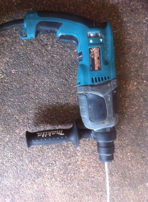 สว่านโรตารี่2ระบบ Makita รุ่น HR2460F 2200บาท ส่งฟรี ทั้วไทย