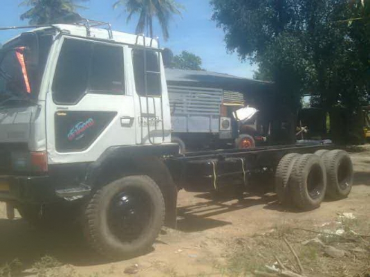 ขายหัวครัสซี่ MITSUBISH  TC527  195 แรงม้า เพลาบุ๋ม ดุมจีบ สภาพสวยพร้อมใช้ ต่อรองได้ ที่คุณ อ๊อฟ พิจิตร 086-737-9991