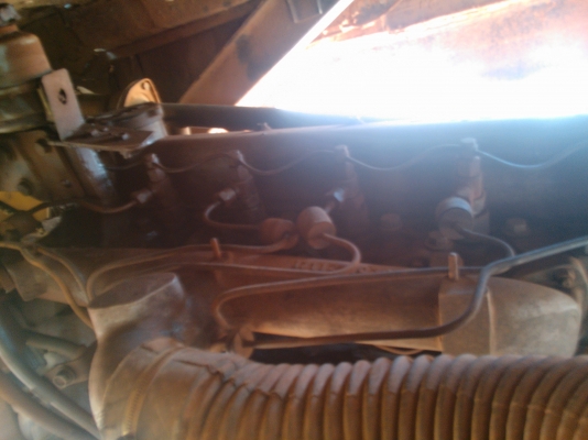 หกล้อ KL เครื่องEL100 ดั้มเฟืองท้าย200 ราคา255,000 -0895770265