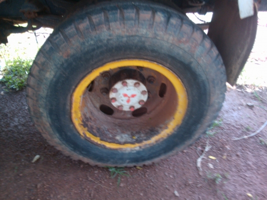 หกล้อ KL เครื่องEL100 ดั้มเฟืองท้าย200 ราคา255,000 -0895770265