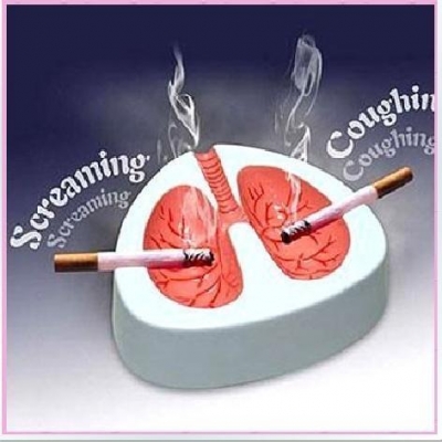 ที่เขี่ยบุหรี่รูปปอด มีเสียงไอ