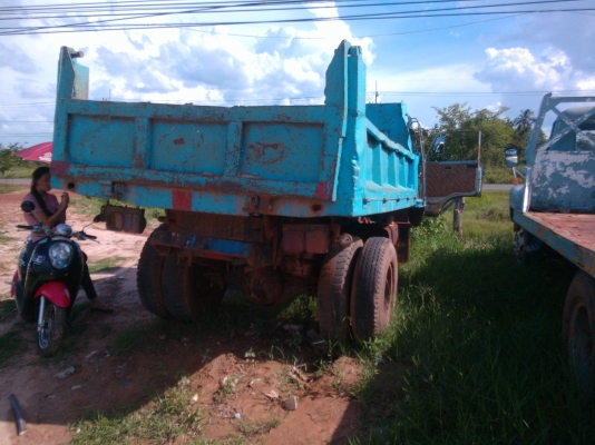 หกล้อ ดั้ม เครื่องEh700 ดั้มเฟืองท้าย200 ราคา255,000 -0895770265