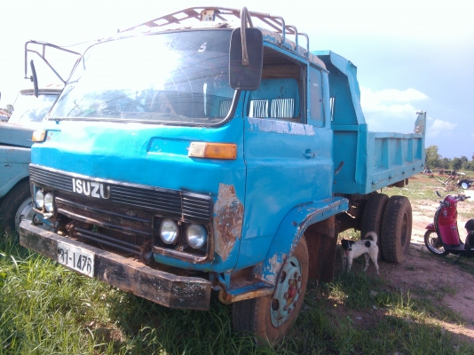 หกล้อ ดั้ม เครื่องEh700 ดั้มเฟืองท้าย200 ราคา255,000 -0895770265