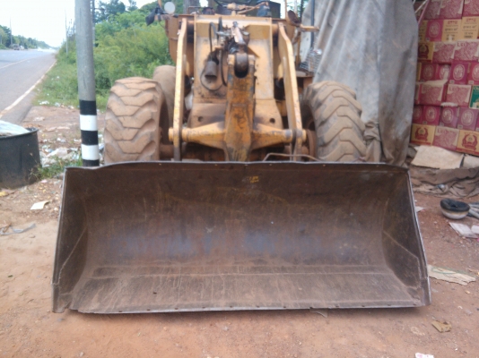 รถตักพร้อมใช้งาน 255,000 -0895770265 รถตักพร้อมใช้งาน 255,000 -0895770265