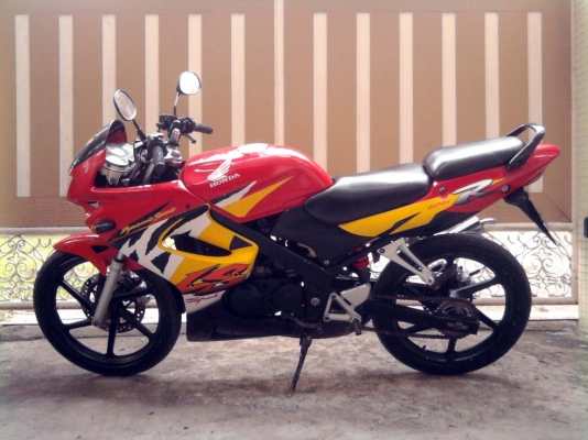 ขออนุญาติขาย HONDA LS 125R สภาพนางฟ้า โอนให้ฟรีครับ ขออนุญาติขาย HONDA LS 125R สภาพนางฟ้า โอนให้ฟรีครับ