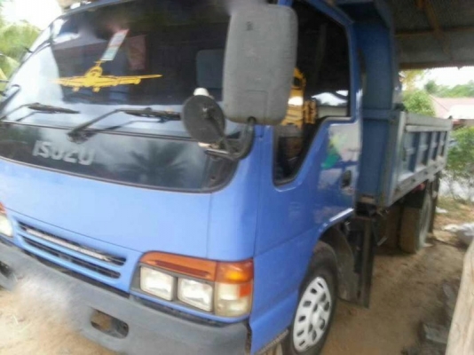 รถอีซูซุ 6 ล้อดั้ม 120 แรงม้า. ปี 40  ( ฝาขาว )   สนใจติดต่อ  081 - 6079515