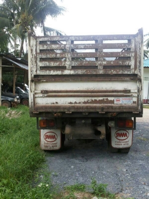 รถอีซุซุ 6 ล้อดั้ม 150 แรงม้า. ปี 53  ( รถวิ่ง 5x,xxx กว่า กม. )   สนใจติดต่อ  081 - 6079515