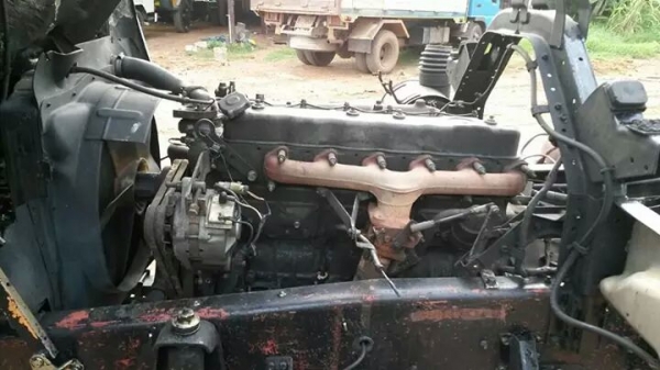 ขาย ISUZU FTR เครื่อง 6BD1 165 แรง แน่นมาก คัสซีสวยมาก  ยาว 6 เมตร ช่วงล้อ 5 เมตร เบรคลมดัน หัวผุ ทะเบียน ม79 จดปี 32