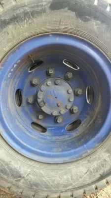 ขาย ISUZU FTR เครื่อง 6BD1 165 แรง แน่นมาก คัสซีสวยมาก  ยาว 6 เมตร ช่วงล้อ 5 เมตร เบรคลมดัน หัวผุ ทะเบียน ม79 จดปี 32