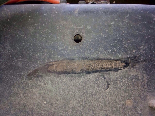 หกล้อ ISUZU FTR33PX เครื่อง 6HH1-195 แรง ปี 43 ตู้แห้ง 10 บาน หกล้อ ISUZU FTR33PX เครื่อง 6HH1-195 แรง ปี 43 ตู้แห้ง 10 บาน