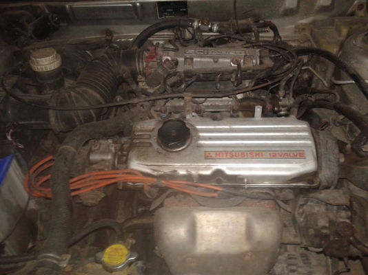 MiTSuBiSHi LANCER  1.5 หัวฉีด  เกียร์ธรรมดา แก๊ส   สีเทา(สภาพพร้อมใช้)ขาย50,000  ปื1995