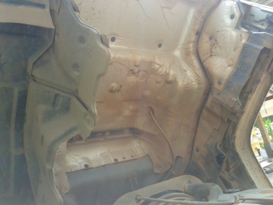 หกล้อดั้มอีซูสุ   FTR33F2  200 แรงม้า  ยาง1000-20 ( รถสวย )  พร้อมใช้งาน  เล่มพร้อม...