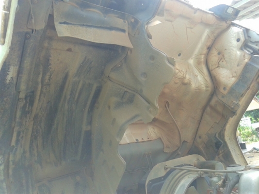 หกล้อดั้มอีซูสุ   FTR33F2  200 แรงม้า  ยาง1000-20 ( รถสวย )  พร้อมใช้งาน  เล่มพร้อม...