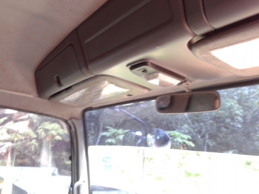 หกล้อดั้มอีซูสุ   FTR33F2  200 แรงม้า  ยาง1000-20 ( รถสวย )  พร้อมใช้งาน  เล่มพร้อม...