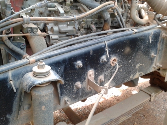 หกล้อดั้มอีซูสุ   FTR33F2  200 แรงม้า  ยาง1000-20 ( รถสวย )  พร้อมใช้งาน  เล่มพร้อม...