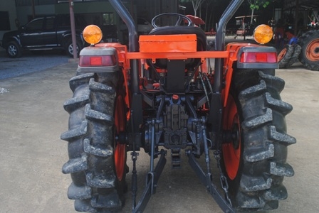 ขายรถไถ Kubota L 3408 (4WD) พร้อมดันหน้าคานบนและโรตารี
