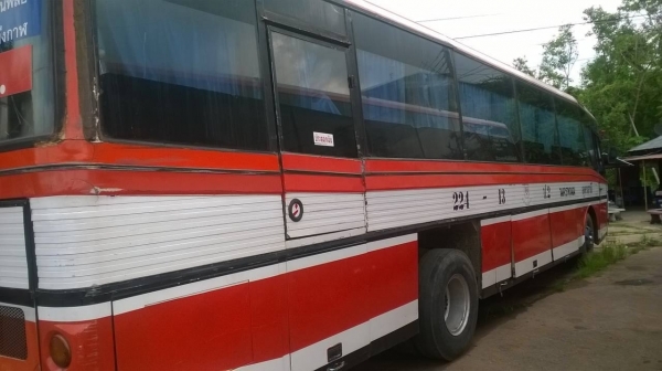 ขายรถแอร์  ป.2 คัสซีเบนซ์  เครื่องเบนซ์ เฟืองท้าย ISUZU รถใช้งานได้ แอร์เย็น ทะเบียนพร้อม