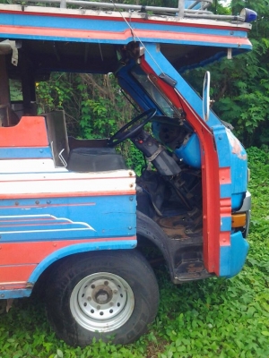 ขายรถอีซูซุ TL 85 สองแถวไม้พร้อมใช้งาน สภาพสวย คัชซีดี เครื่องดี วิ่งดีรถใช้งานอยู่ เอกสารทะเบียนพร้อมโอน สนใจติดต่อสอบถามใด้เลยค่ะ