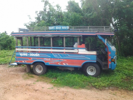 ขายรถอีซูซุ TL 85 สองแถวไม้พร้อมใช้งาน สภาพสวย คัชซีดี เครื่องดี วิ่งดีรถใช้งานอยู่ เอกสารทะเบียนพร้อมโอน สนใจติดต่อสอบถามใด้เลยค่ะ