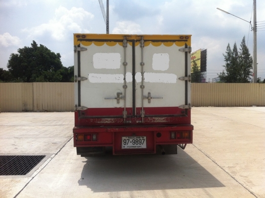 ขายรถบรรทุก6ล้อตู้เย็น