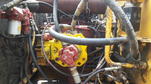 รถเเม็คโค