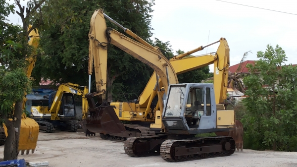 รถเเม็คโค