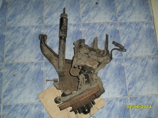 ขายดุมล้อ D-MAX HILANDER พร้อมปีกนกบน-ล่าง ครบชุดครับ