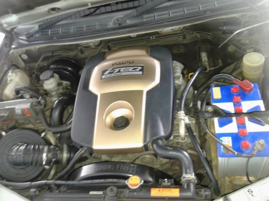 ขายด่วน..DMAX เครื่อง3000 รถสวย 4ประตู มือเดียวป้ายแดง