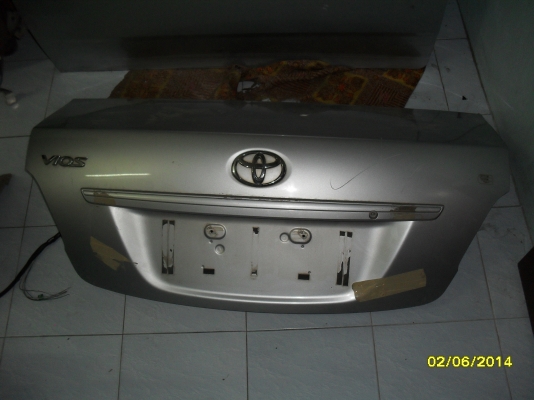 ขายฝากระโปรงหลัง NEW VIOS สวยๆเลยครับ