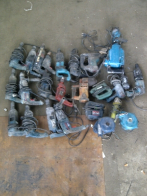 ขาย..เหมาเครื่องมือช่างเสียๆ ขาย..เหมาเครื่องมือช่างเสียๆ