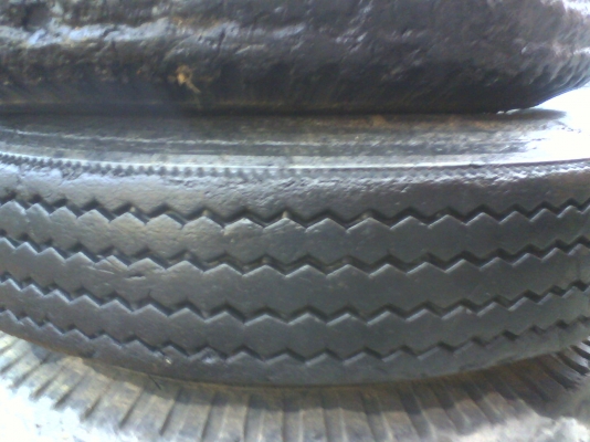 ขายกระทะรุบรรทุก 8 รู พร้อมยาง 4 เส้น  7500