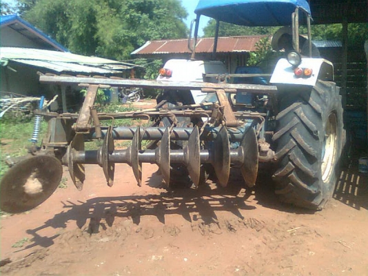 ขายฟอร์ด 6600 สองคันพร้อมอุปกรณ์ รถสวยพร้อมใช้ เอกสารพร้อมโอน