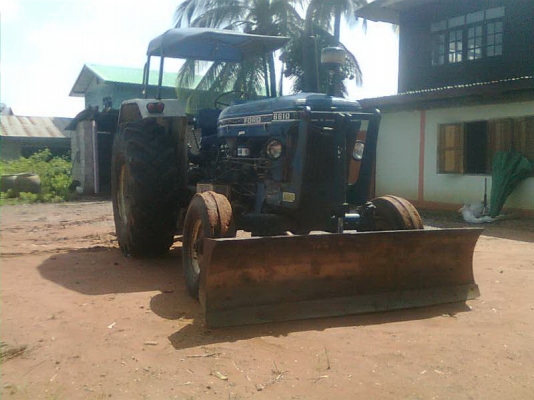 ขายฟอร์ด 6600 สองคันพร้อมอุปกรณ์ รถสวยพร้อมใช้ เอกสารพร้อมโอน