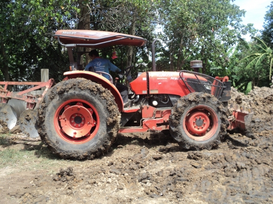 ขายm9540 แรงคูโบต้าของดีราคาถูกขายแล้วครับไปอุทัยเถ่าแก่ไร่อ้อย