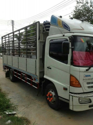 รถฮีโน่ 6 ล้อ รั้ว ( ไม่ดั้ม )  175 แรงม้า. ปี 55  สนใจติดต่อ 081  - 6079515