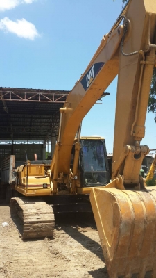 รถแบคโฮ CAT 320 B รถสวยเนี๊ยบ ใช้งานดี มีทะเบียนครบ
