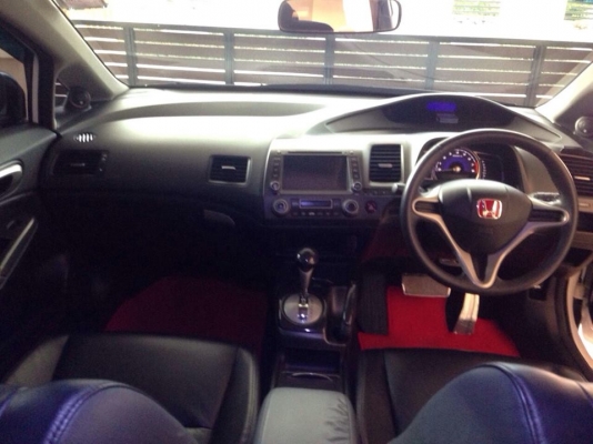 ขายครับ Civic Fd  ปี2008 สีขาวขายตามสภาพไม่ถอดสักชิ้น ตัว E 1.8 แอร์แบคตัวท็อป รถสวยสภาพดี ไม่เคยชน สนใจโทร 087-9246577 นะ