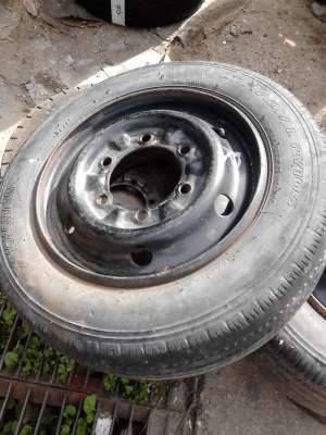 ล้อรถขนาด 4 ล้อกลาง 15.5   106/104L  มี 4 ล้อ TEL.081-427-3941