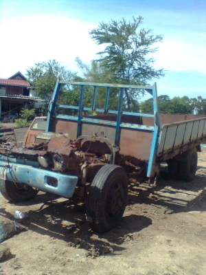 ขายซากรถ  6  ล้อ