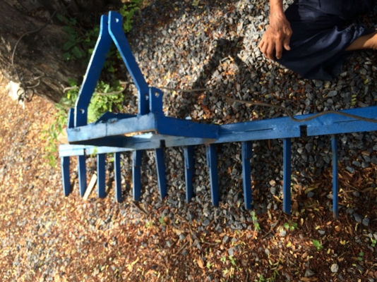 ขายที่คราดหญ้ารถไถเล็ก