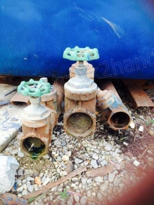 แท้งค์น้ำยาง 10,000 ลิตร ใส่บนรถ 6 ล้อ แท้งค์น้ำยาง 10,000 ลิตร ใส่บนรถ 6 ล้อ