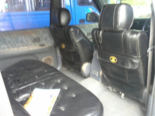 TOYOTA SPORT RIDER 3.0 โฟวีล เกียร์ธรรมดาปี42 แอรแบค เครื่องเดิม คานหน้าเดิม กันร้อนเดิม สีมีเก็บมาข้างขวาครับ