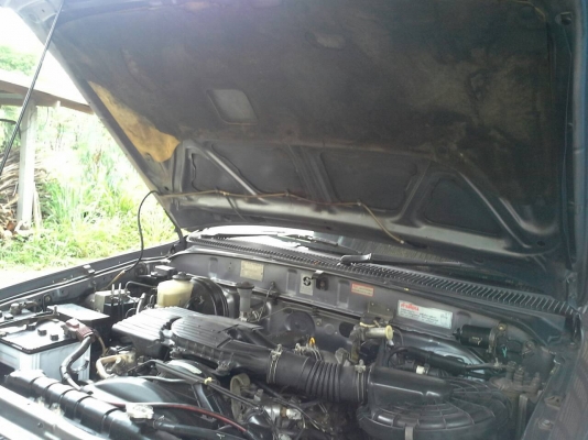 TOYOTA SPORT RIDER 3.0 โฟวีล เกียร์ธรรมดาปี42 แอรแบค เครื่องเดิม คานหน้าเดิม กันร้อนเดิม สีมีเก็บมาข้างขวาครับ